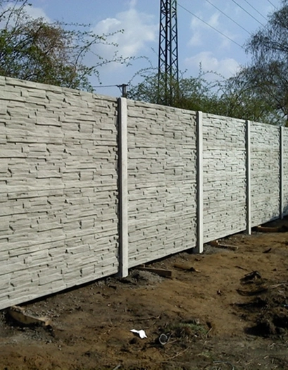 Betonový plot lámaný kámen 